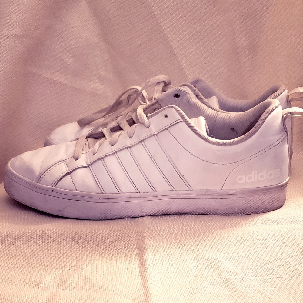 Adidas Tennis Shoes